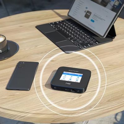 شراء جهاز توجيه نقطة اتصال محمولة M7 Ultra 5G MmWave WiFi 7 بسرعة 5.8 جيجابت في الثانية و 2.5 جيجابت إيثرنت online manufacture